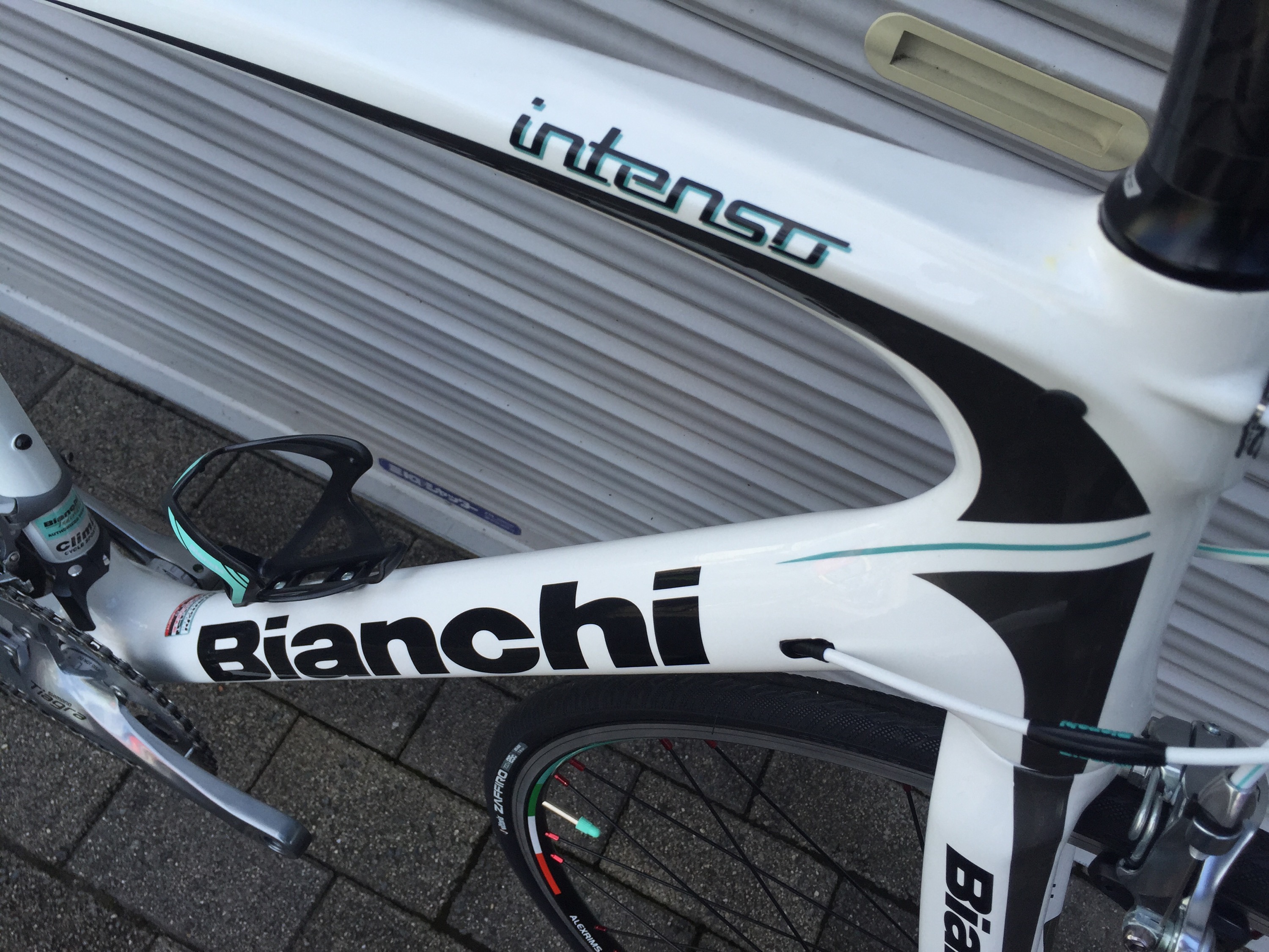 Bianchi INTENSO ロードバイク 最高サイズ 57 入荷！ - Climb cycle sports