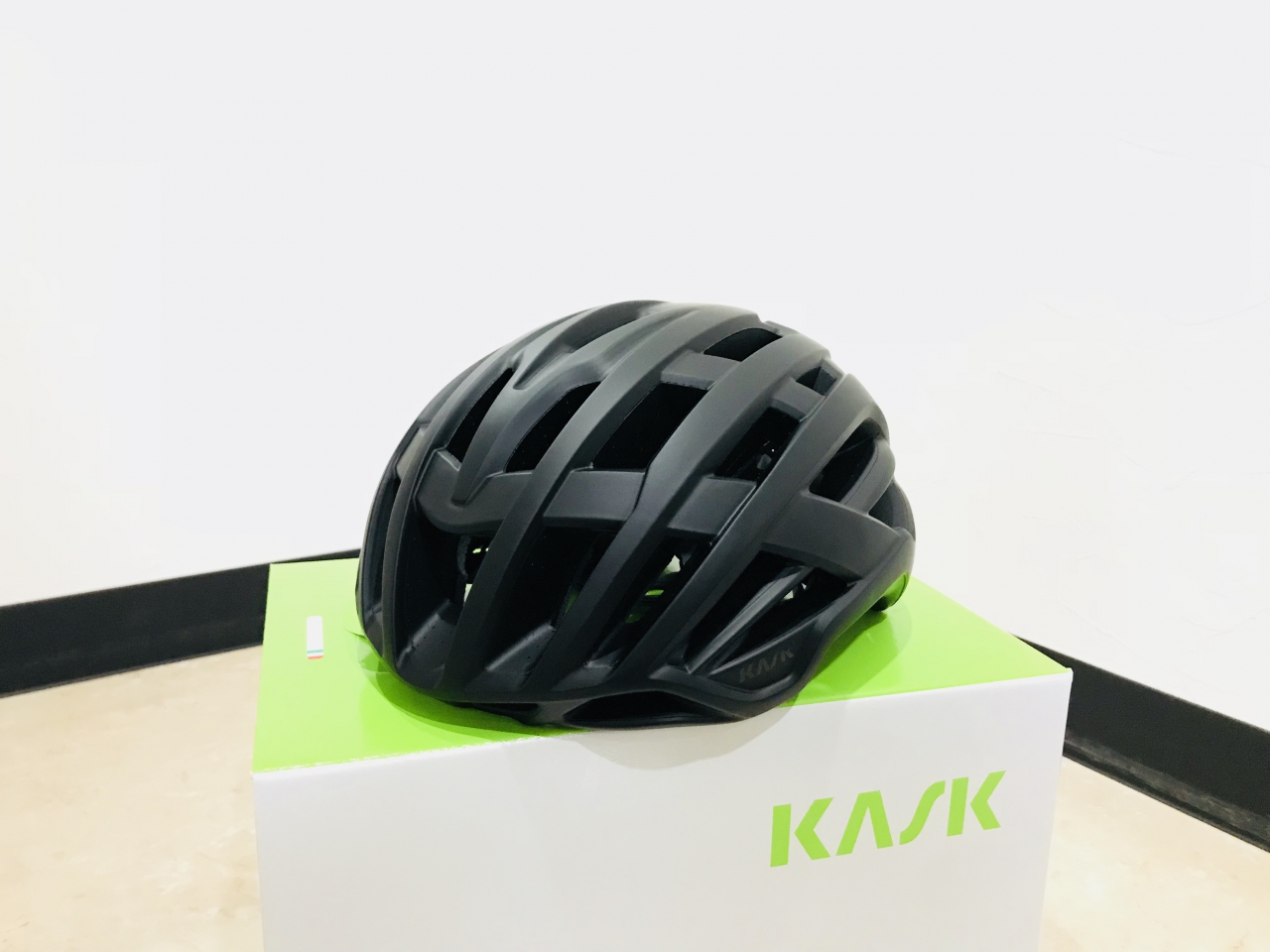 KASK VALEGRO 軽量ヘルメット入荷しました！ - Climb cycle sports